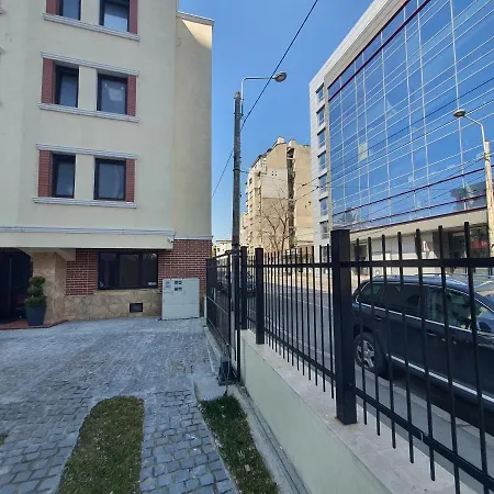 Ξενοδοχείο με διαμερίσματα Dacia *